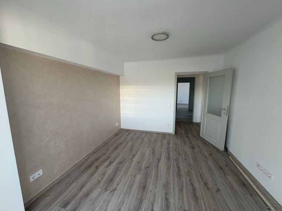 De inchiriat apartament cu 4 camere - se emite factura fiscala