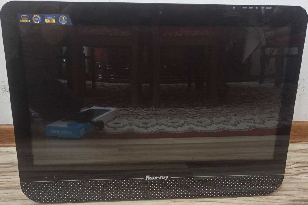 Продается Huntkey Монаблок 23,6