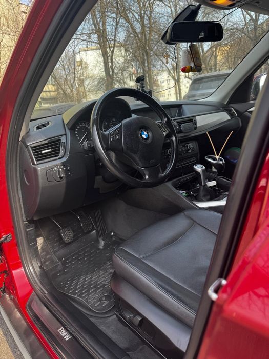 BMW X1 2011 — imagine 5