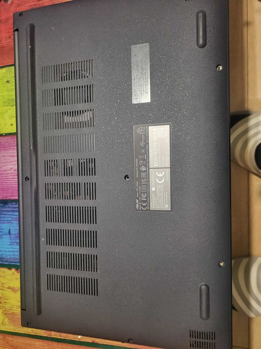 Vand laptop assus vivobook x1502z