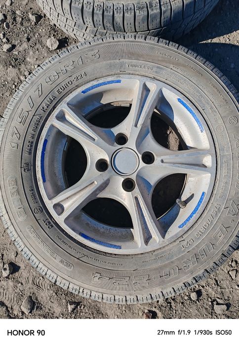 Продам резину с дисками