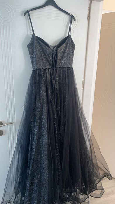 Официална или бална рокля