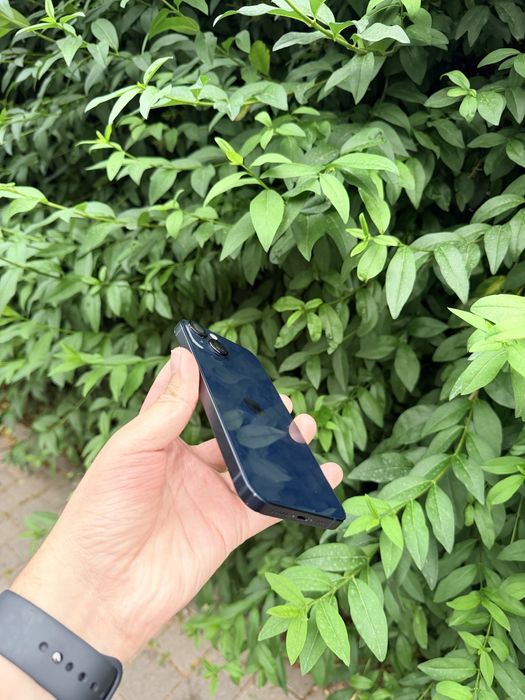 iPhone 13/128Gb - В хорошем состоянии