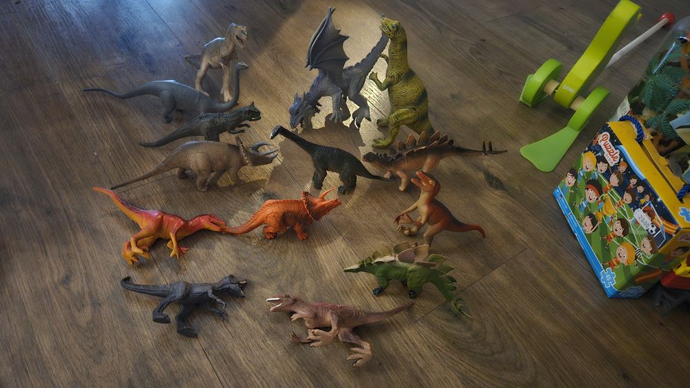 Dinozauri si animale salbatice