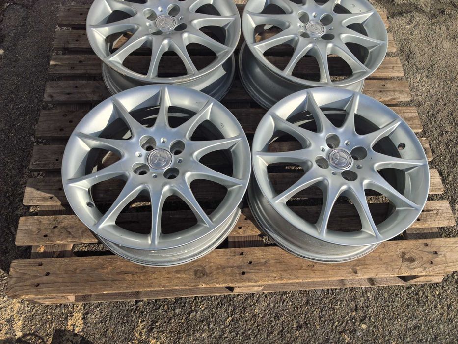 16 цола 4 х 100 мм ТОйота / Кия / Хюндай - 6 Инча / ЕТ 45