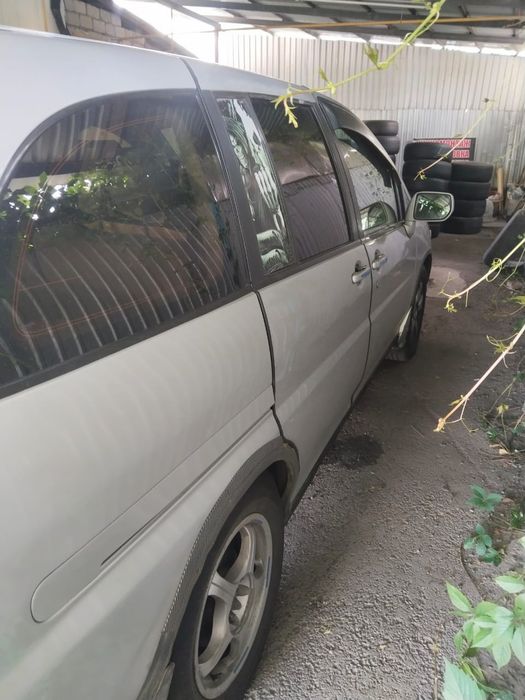 Продам машину Nissan