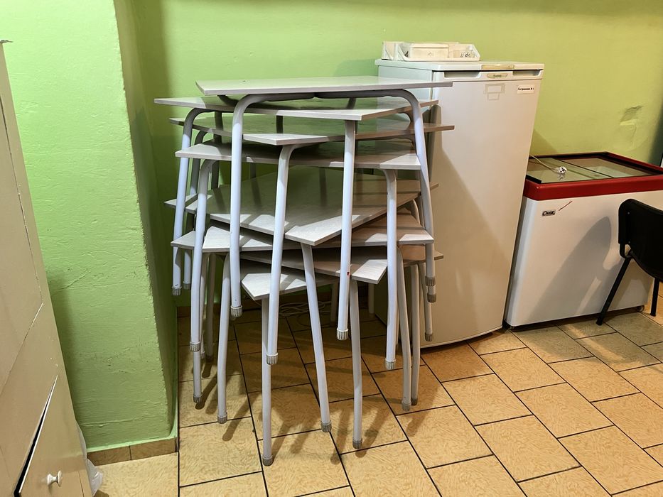 Стол и стулья комплект