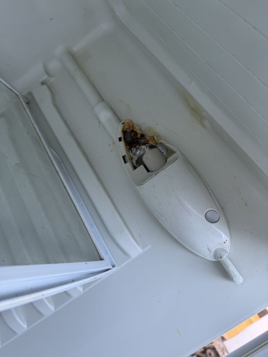 Холодильник indesit