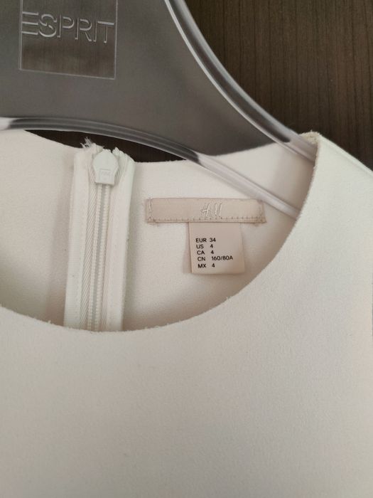 Официална блуза H&М, 34 номер