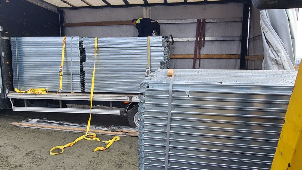 Vand Schele metalice second hand, podine zincate noi