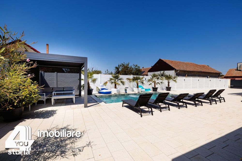 Vilă spectaculoasă cu piscină în Frumușeni-Arad, cu teren 758 mp