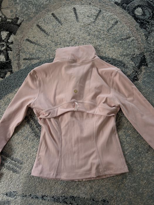 Bluza Lululemon.