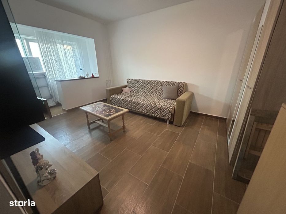 Mircea cel Bătrân -Gh. Lazăr -1 cameră,Mobilat,250 euro.Negociabil