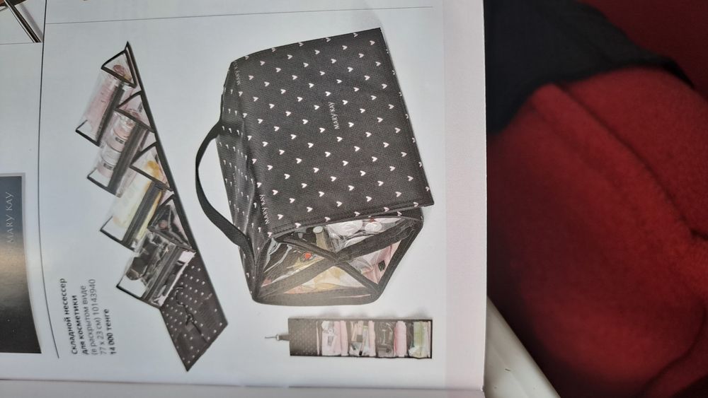 Кремы, хайлайтеры, спрей, тушь, помады