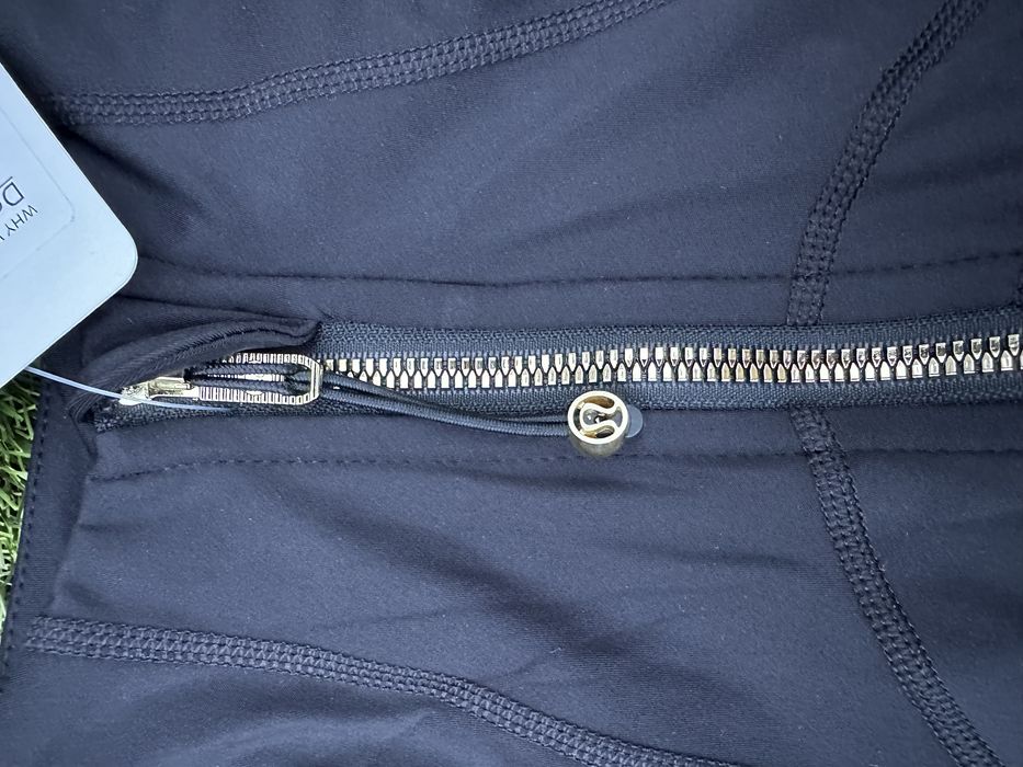 Lululemon Define Jacket Black Gold Zipper – Size 4 / S