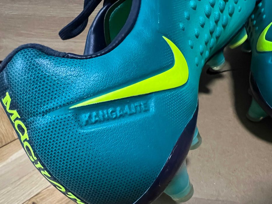 nike magista OPUS II ACC elite бутонки ,калеври ,футболни обувки номер 42,5