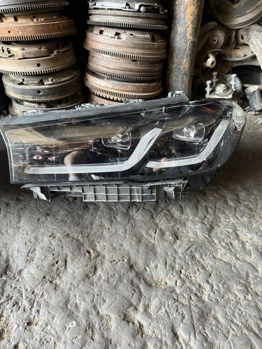 Продается фары на BMW G30
