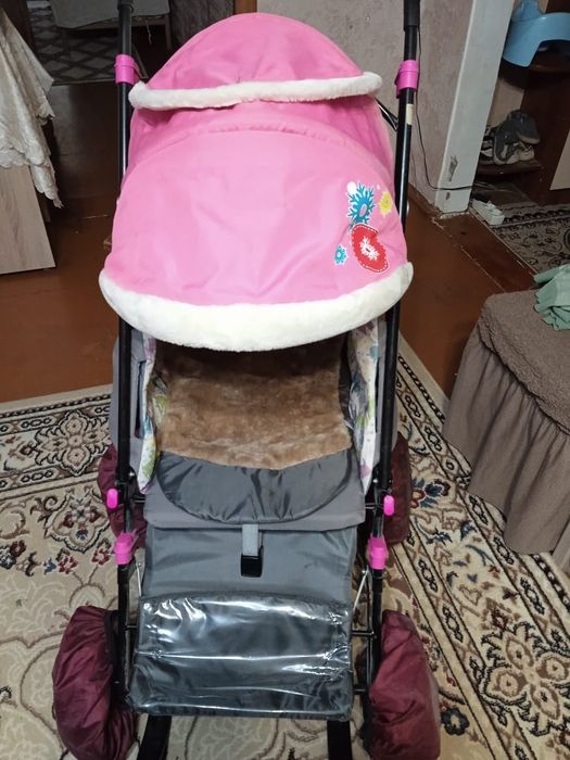 Коляска 40000 тенге