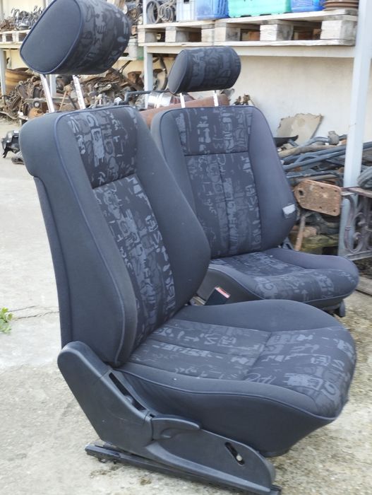 Седалки за Мерцедес w210