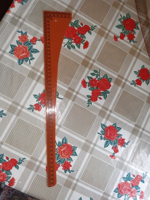 Продам Линейку для швей
