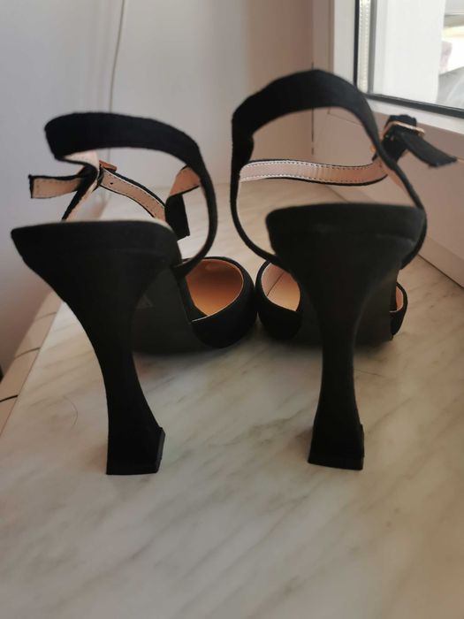 Pantofi de seară