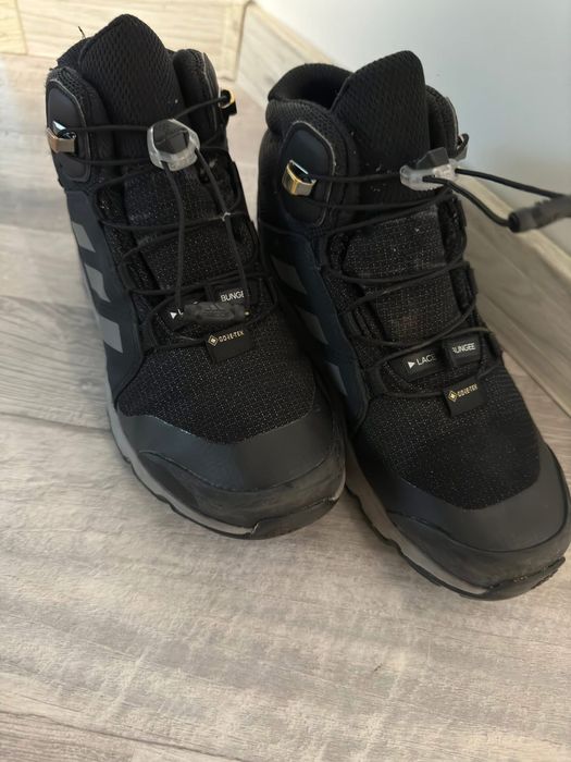 Adidas Terrex Continental 33