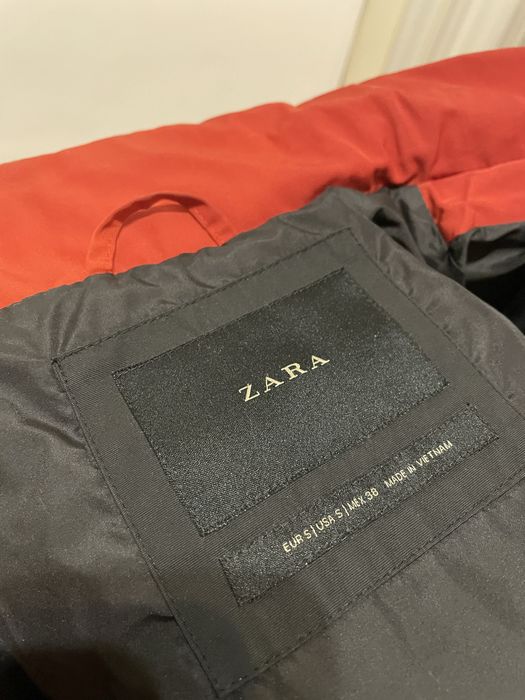 Geaca Zara.
