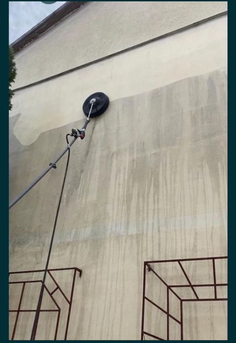 Spal tencuiala decorativa blocuri curat spalat geam hale cladiri birou