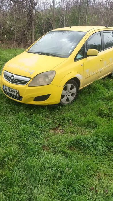 Opel зафира 2010