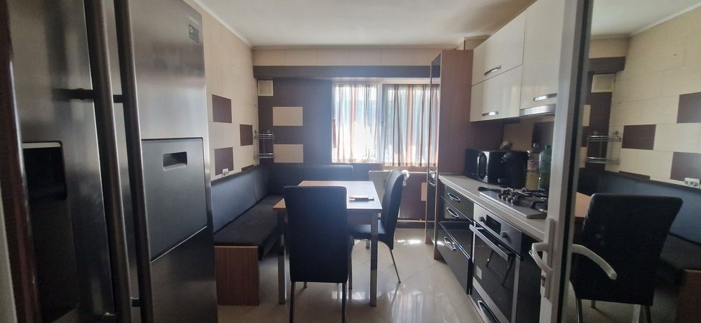 Apartament modern spre inchiriere