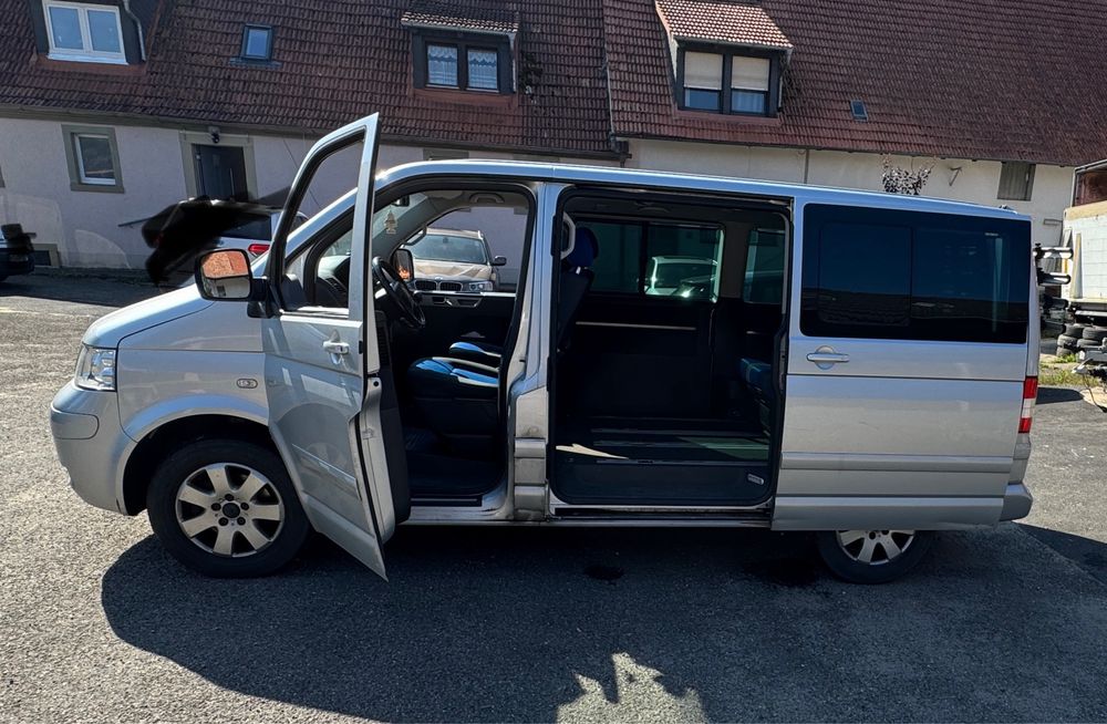 Volkswagen Multivan 2004 diesel, 4.851 € — imagine 5