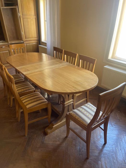 Set masa cu 8 scaune