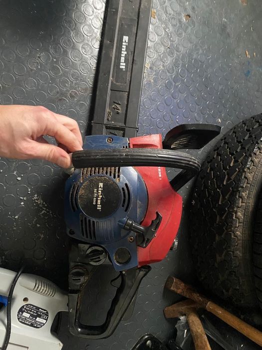 Бензинов моторен трион Einhell BG-PC 4040