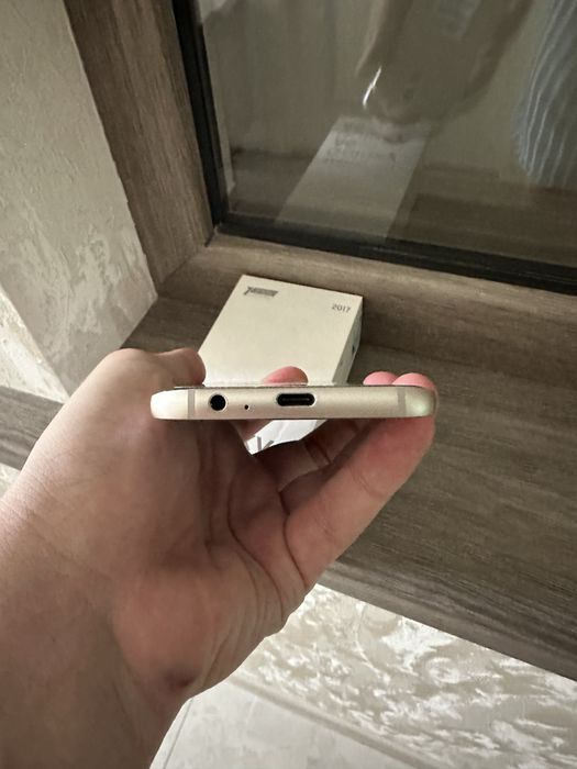 Samsung A5 2017 .