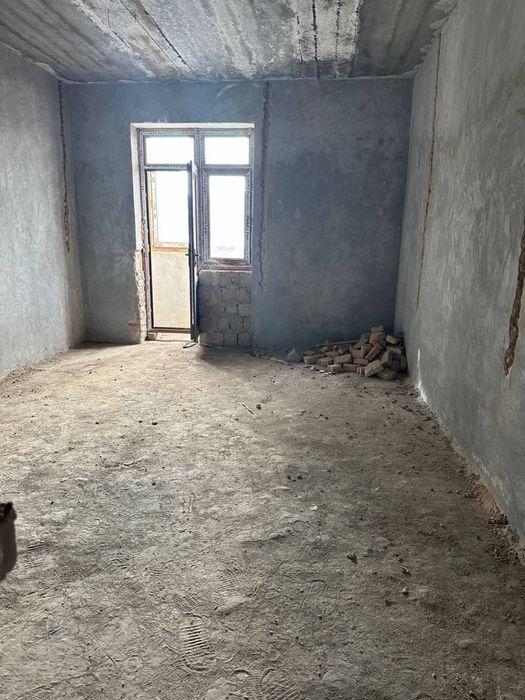 Новостройка , коробка  124 м2 в микрорайоне ориентир Арка