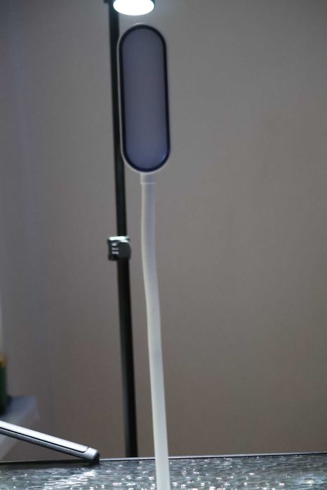 Настолна лампа - акумулаторна