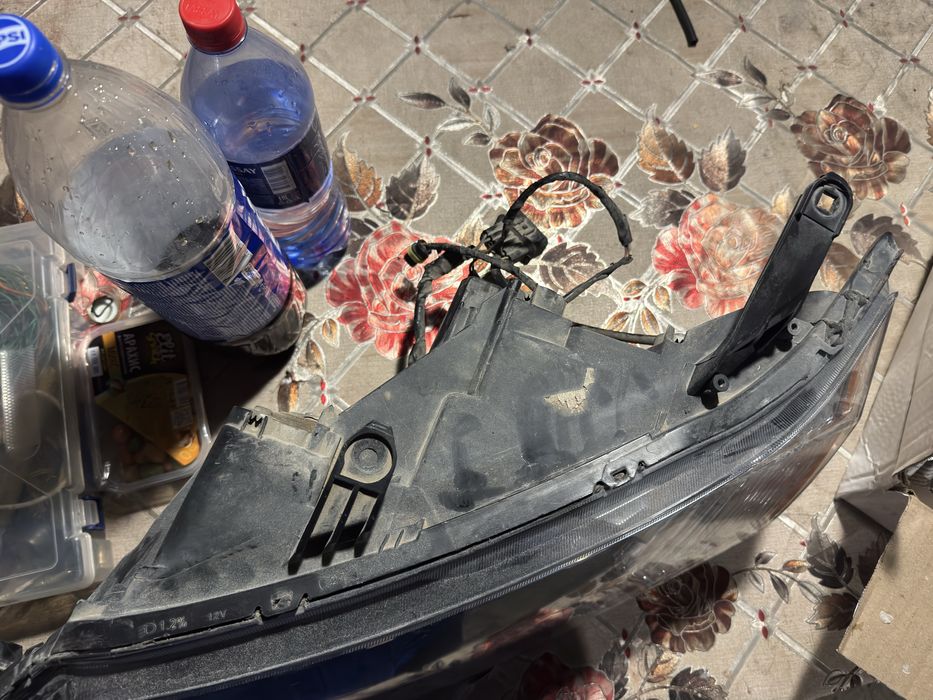 Фар на митсубиси оутландер 2