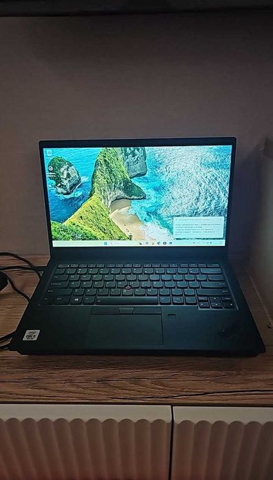 Ноутбук Lenovo ThinkPad X1 Carbon 14", 8ГБ ОЗУ, 256ГБ SSD