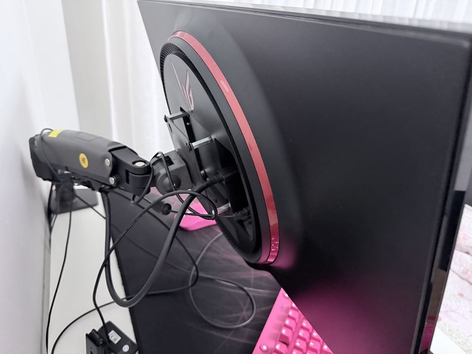 Монитр 240 герц, FHD, технология Gsync, 27 дюймов.