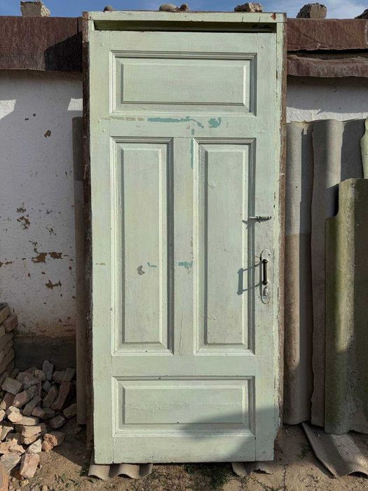 Эшик ва Ромлар олдинги Российский