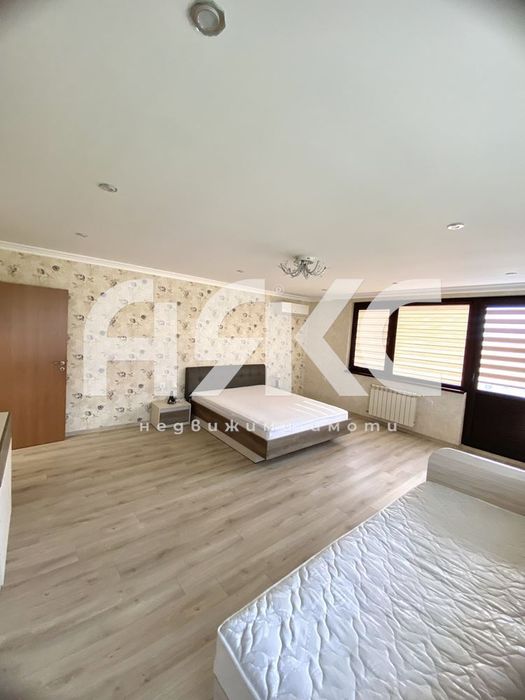 Дава се под наем Етаж от къща в София, Требич - 100 кв.м за 757.86 € - Снимка #4