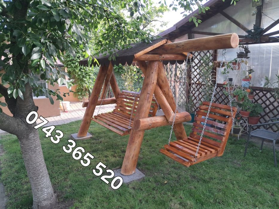 Balansoare rustice din lemn rotund