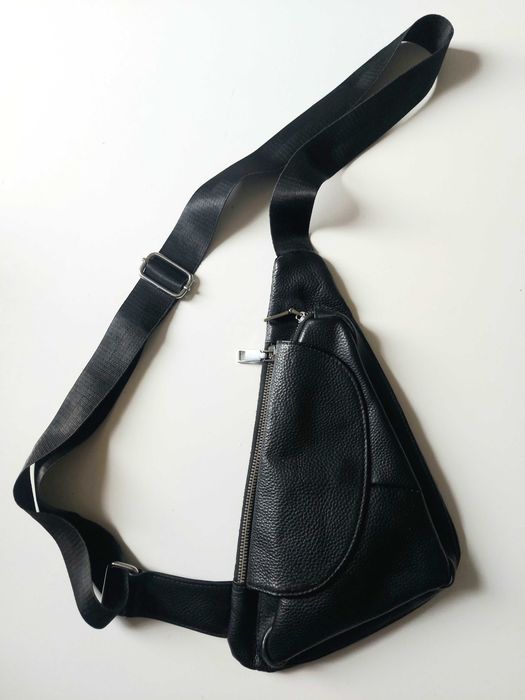 Мъжка кожена чанта тип Crossbody , през гърдите, размер 30см/20см