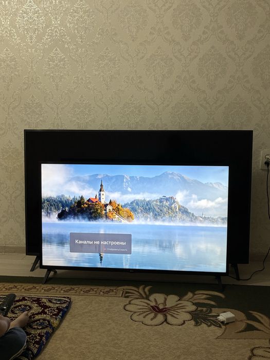 LG телевизор 50/127см