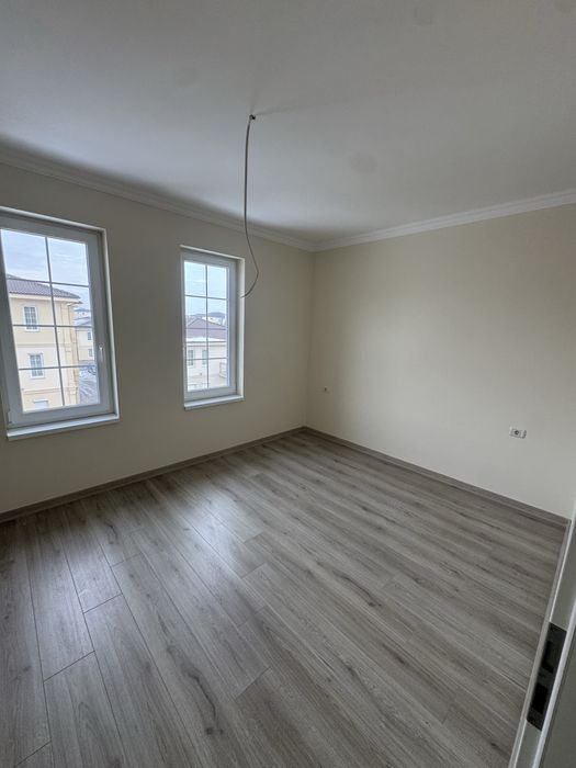 Proprietar- Apartament cu 2 Camere , Giroc