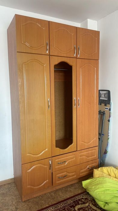 Продам кровать шкаф