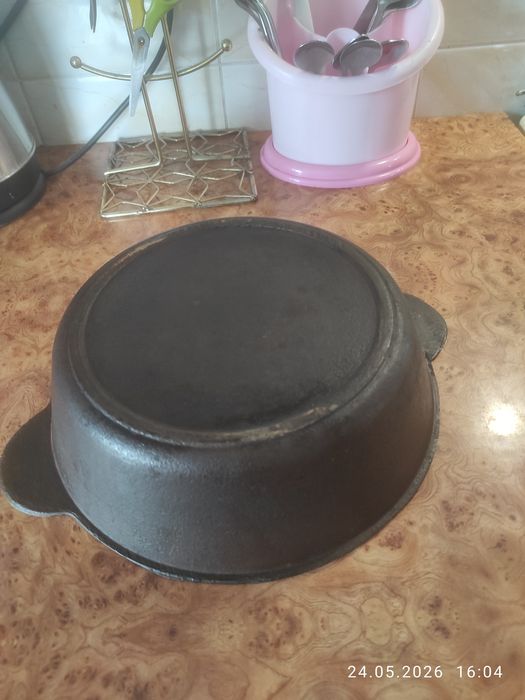 Продам чугунные сковородки СССР