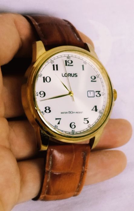 Ceas bărbătesc Lorus by Seiko cu quartz, carcasă din oțel inoxidabil si curea din piele