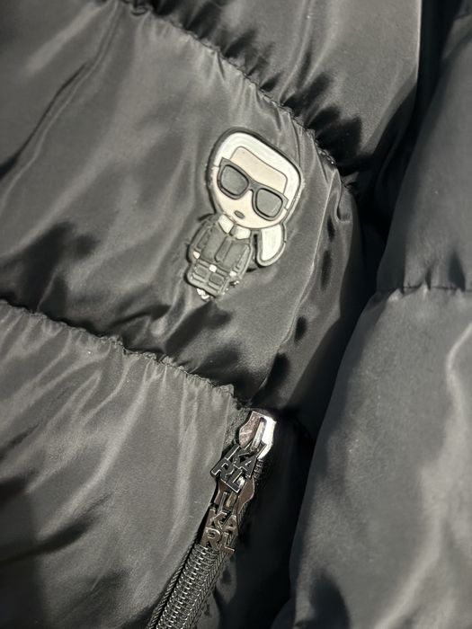 Vând geaca Karl Lagerfeld