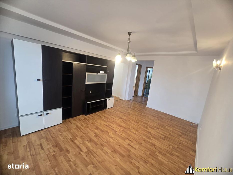 Apartament 3 camere Razboieni